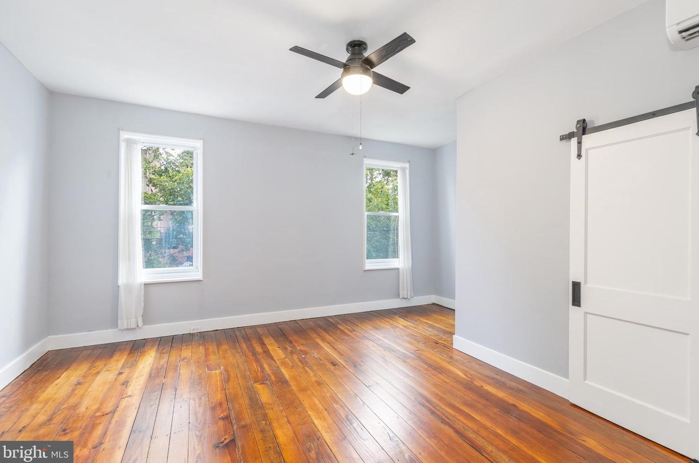 2142 Susquehanna Ave, Philadelphia PA 19121-1325 exterior