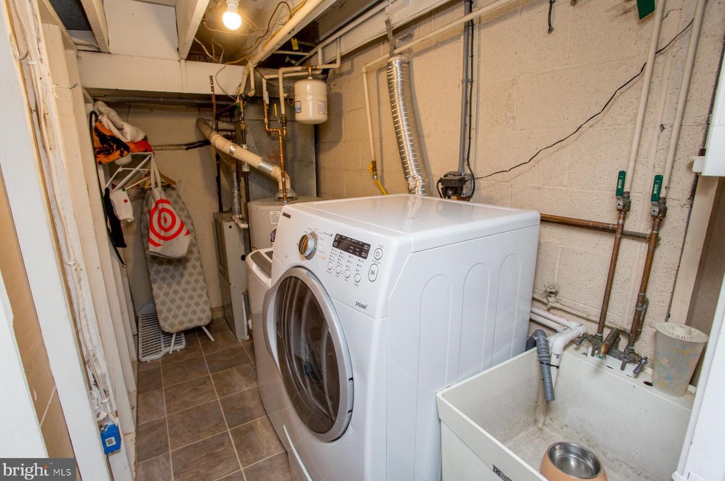 3405 Amity Rd, Philadelphia PA  19154-3903 exterior