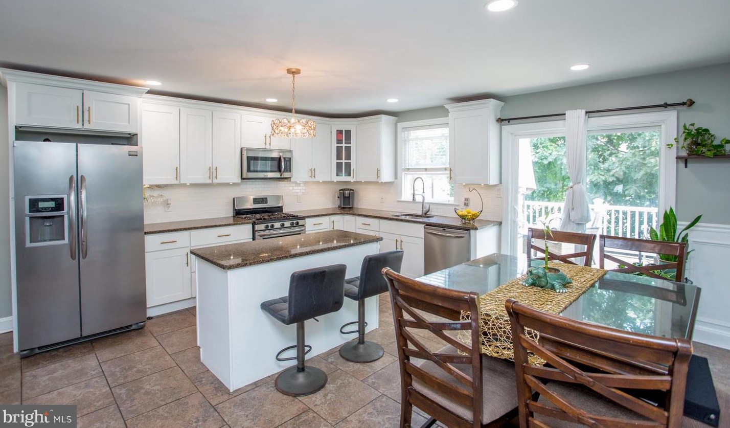 3405 Amity Rd, Philadelphia PA  19154-3903 exterior