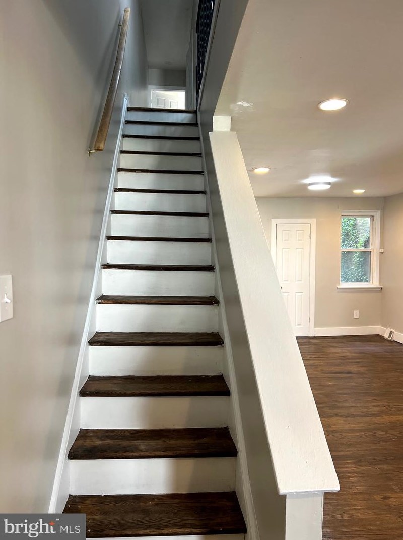 331 Felton St, Philadelphia PA 19151-3806 exterior