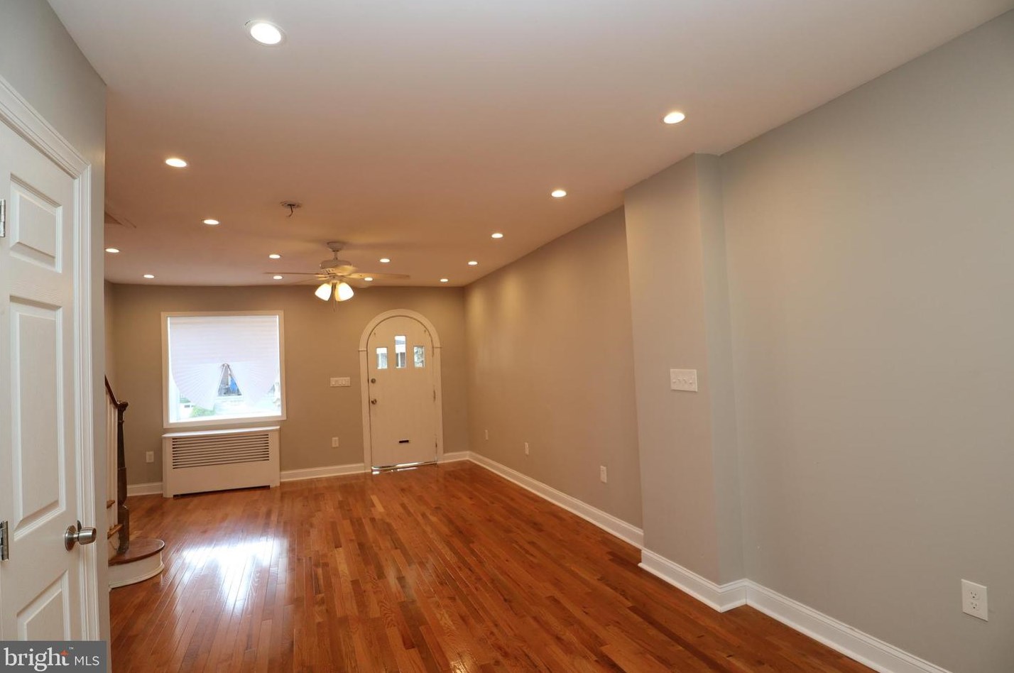 6465 Musgrave St, Philadelphia PA  19119-2332 exterior