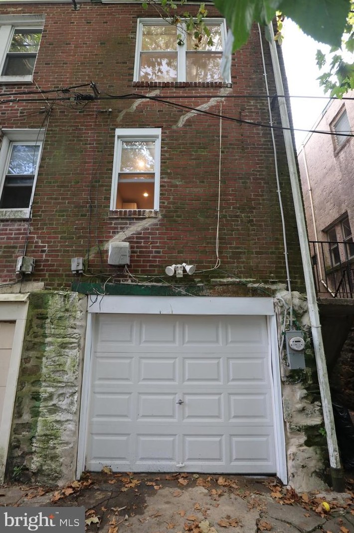 6465 Musgrave St, Philadelphia PA  19119-2332 exterior