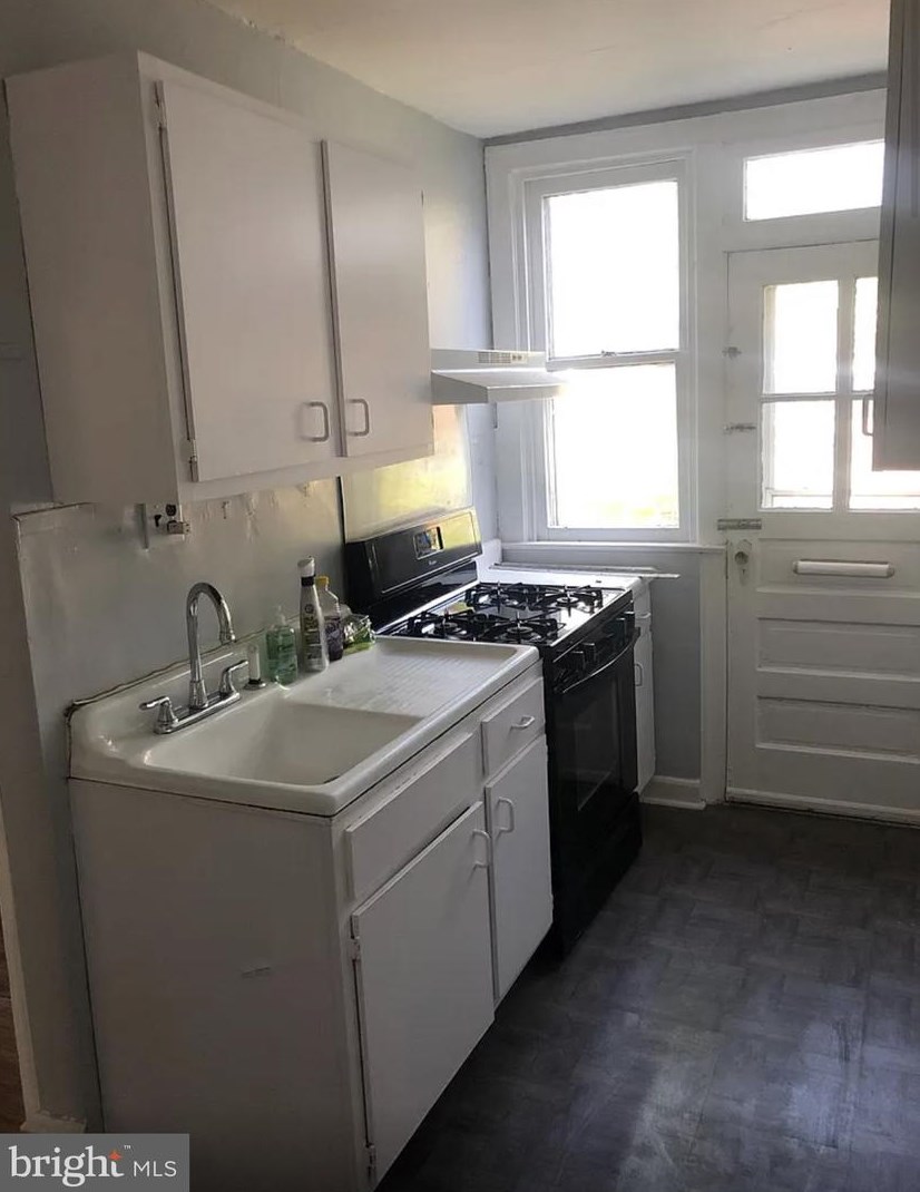 6518 Glenmore Ave, Philadelphia PA  19142-2205 exterior