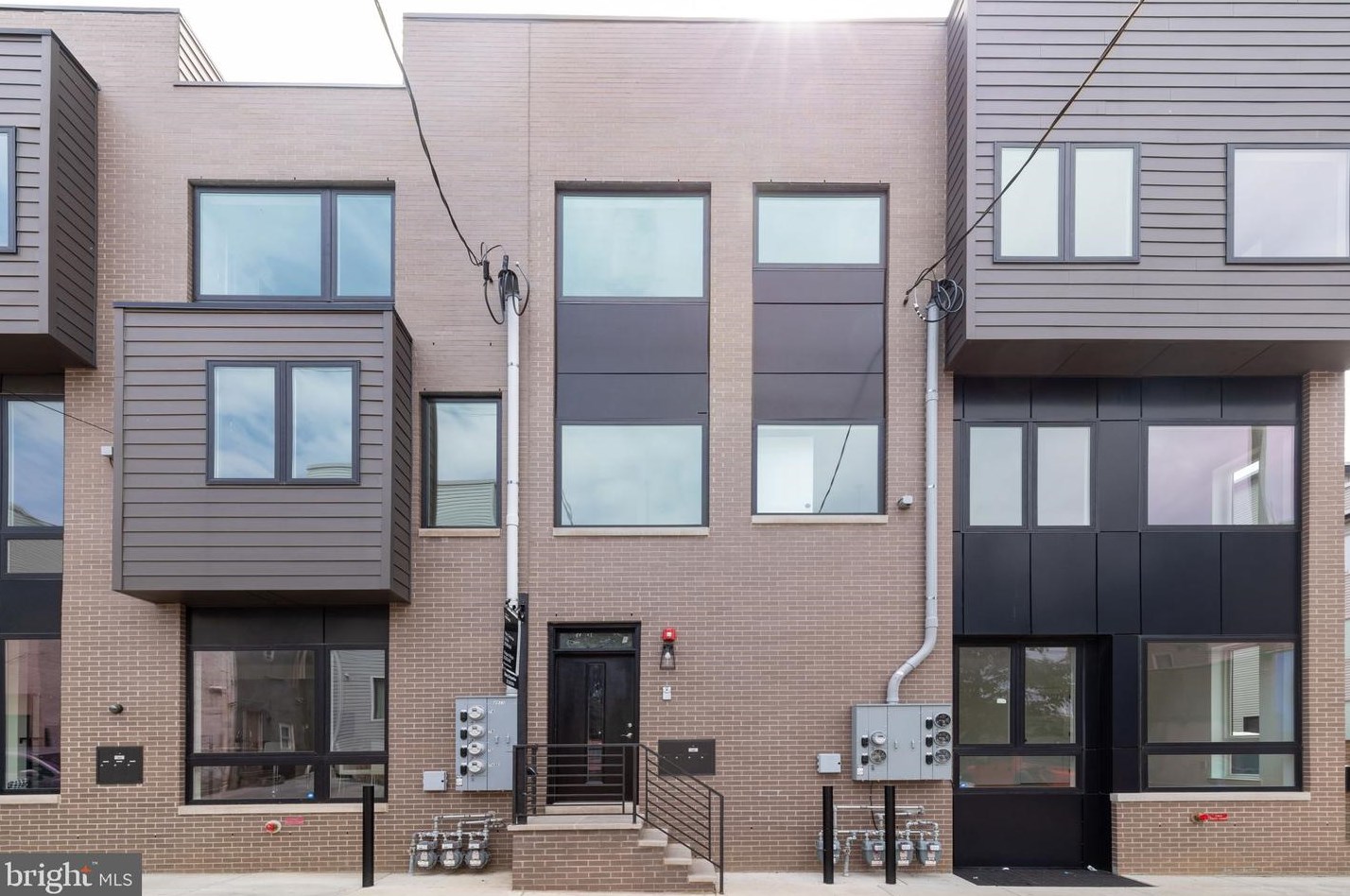 2009 Reese St, Philadelphia PA  19122-1419 exterior
