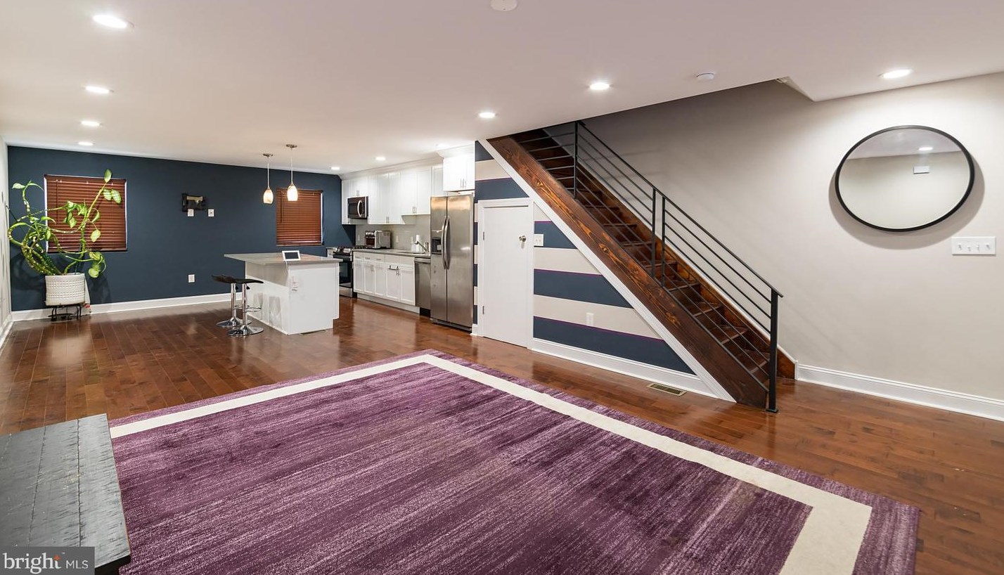 6225 Osage Ave, Philadelphia PA  19143-1025 exterior