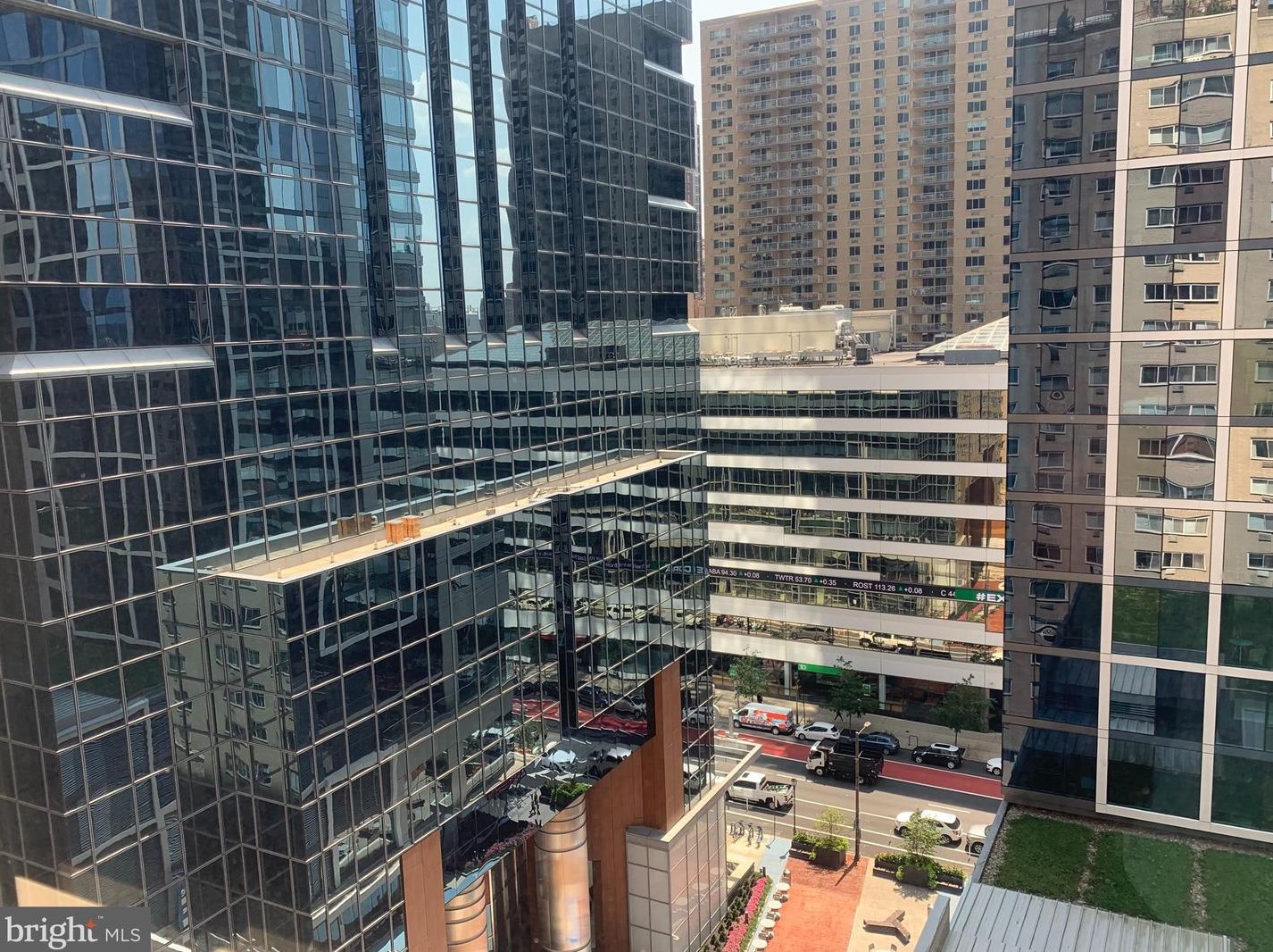 1900 John F Kennedy Blvd, Philadelphia PA  19103-1126 exterior