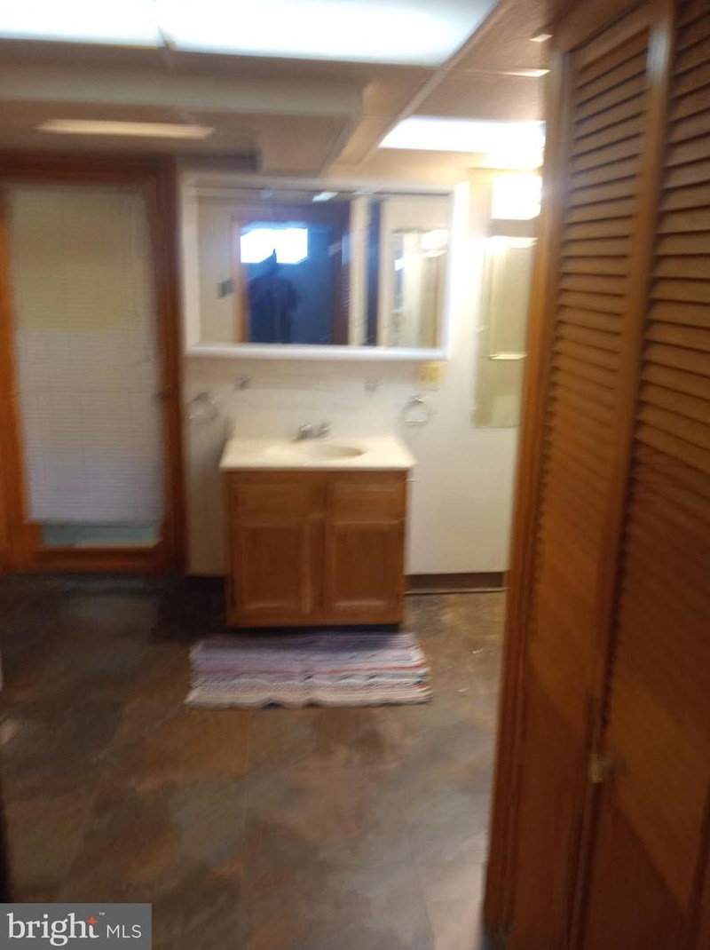 2715 Unruh Ave, Philadelphia PA  19149-2418 exterior