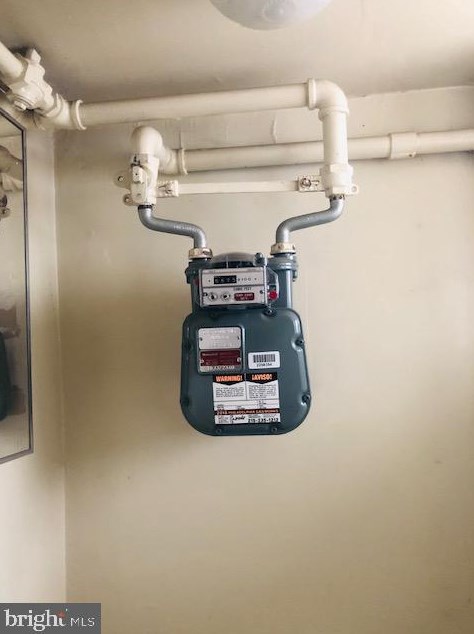 2715 Unruh Ave, Philadelphia PA  19149-2418 exterior