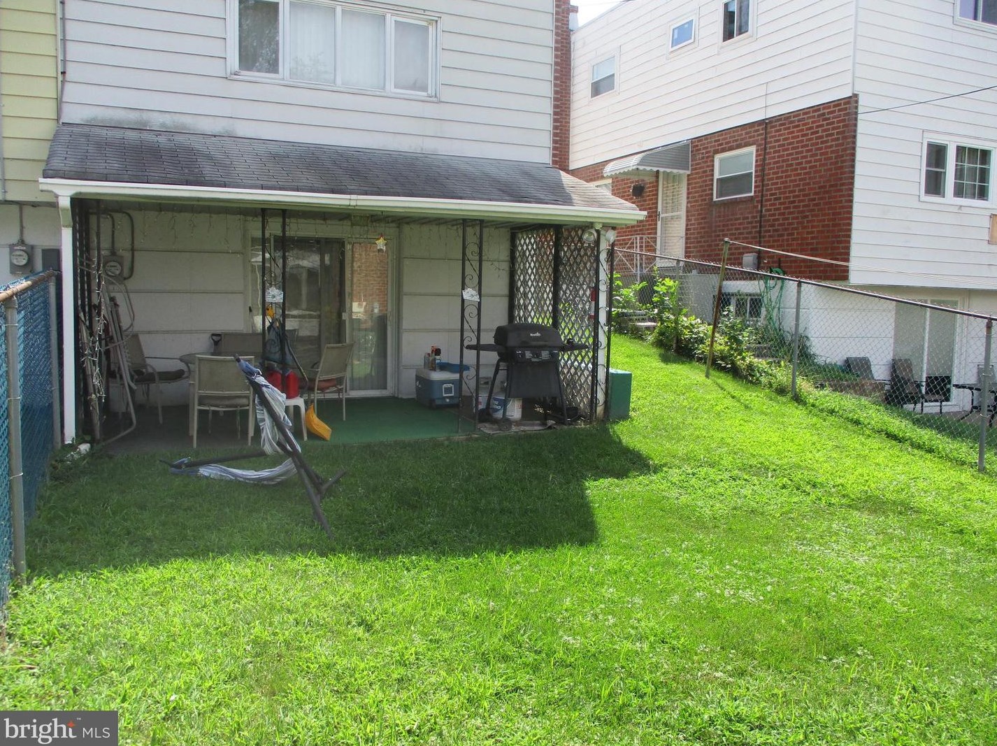 8730 Hargrave St, Philadelphia PA 19152-2134 exterior