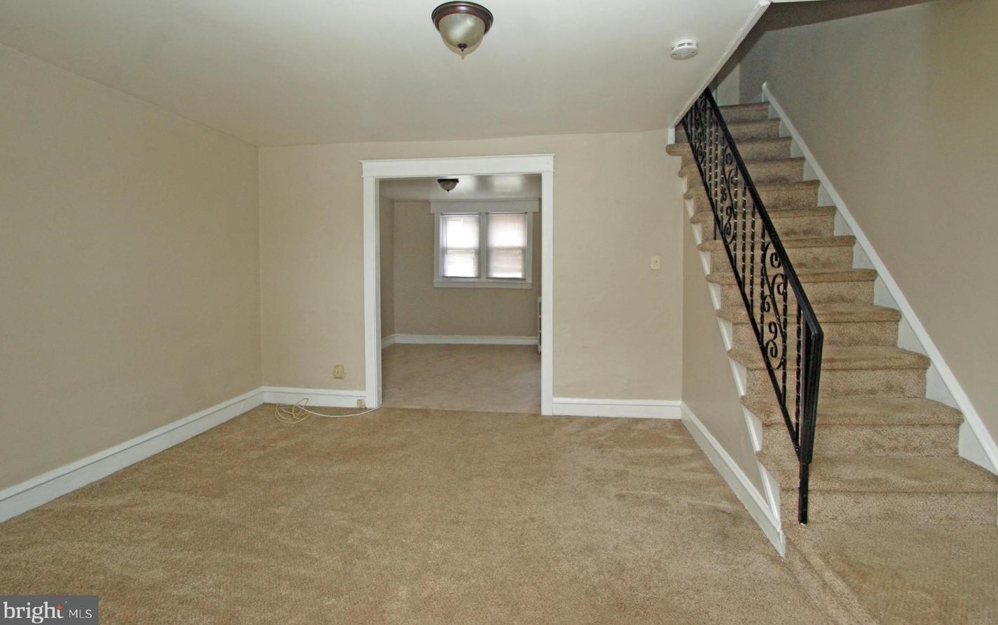 83 Rosemar St, Philadelphia PA  19120-1920 exterior