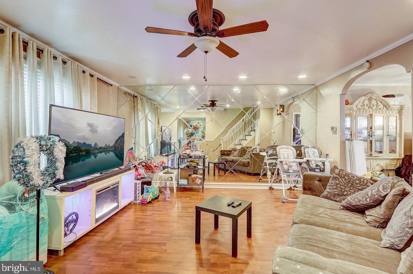 96 Sparks St, Philadelphia PA 19120-1420 exterior