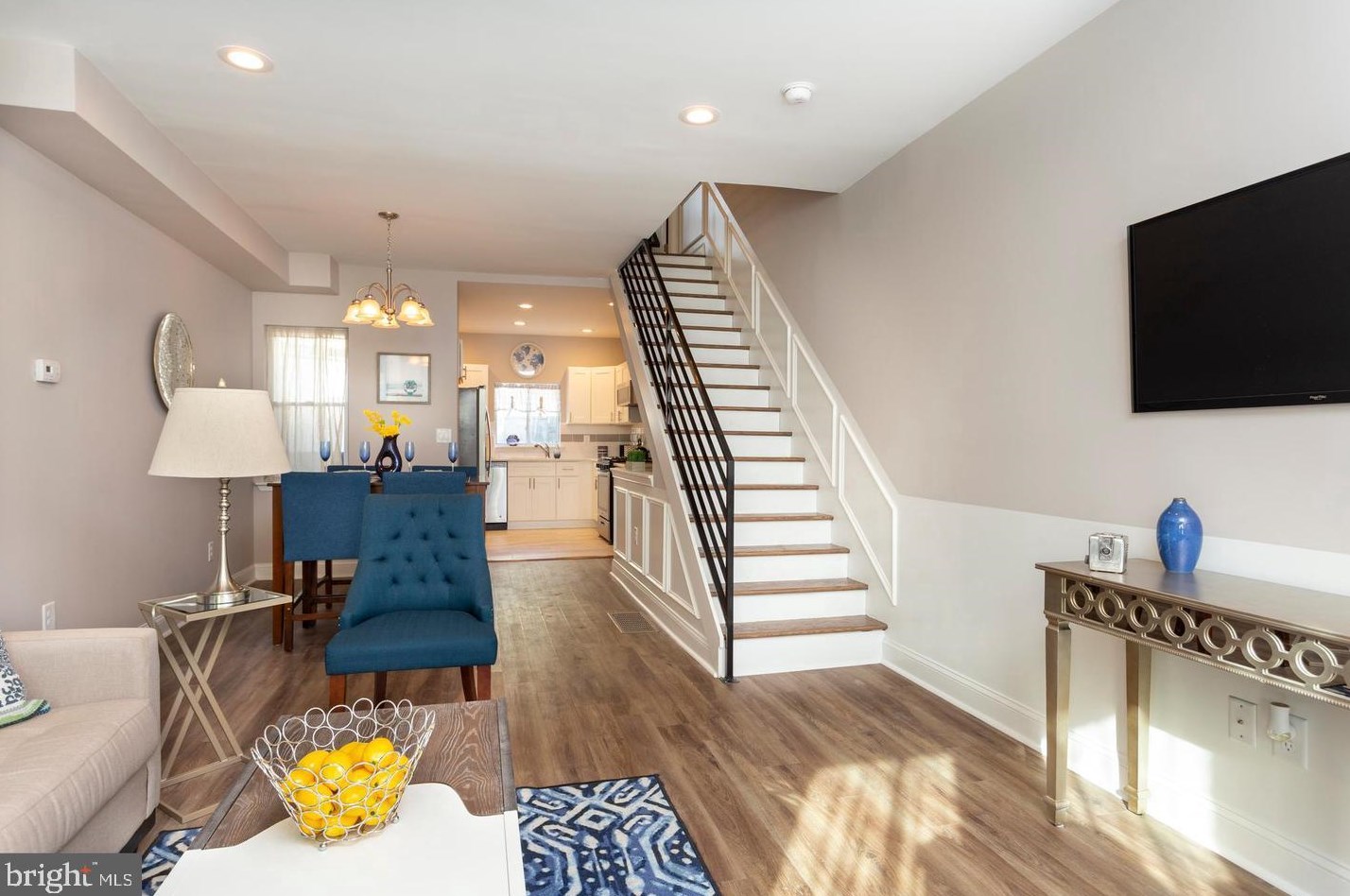 2751 Earp St, Philadelphia PA  19146-3713 exterior