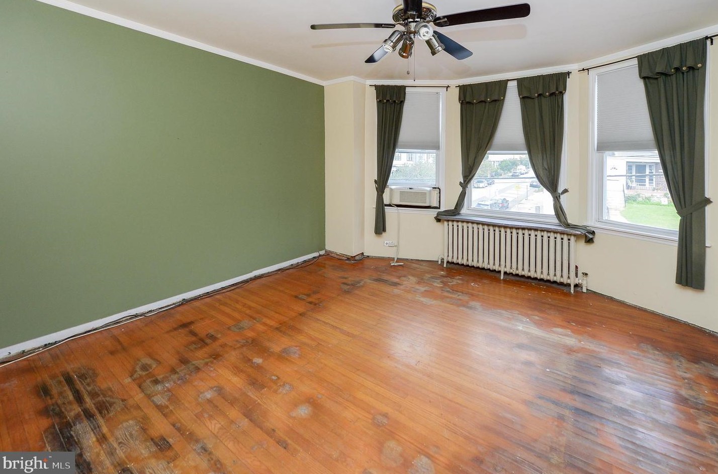 3374 Vaux St, Philadelphia PA 19129-1447 exterior