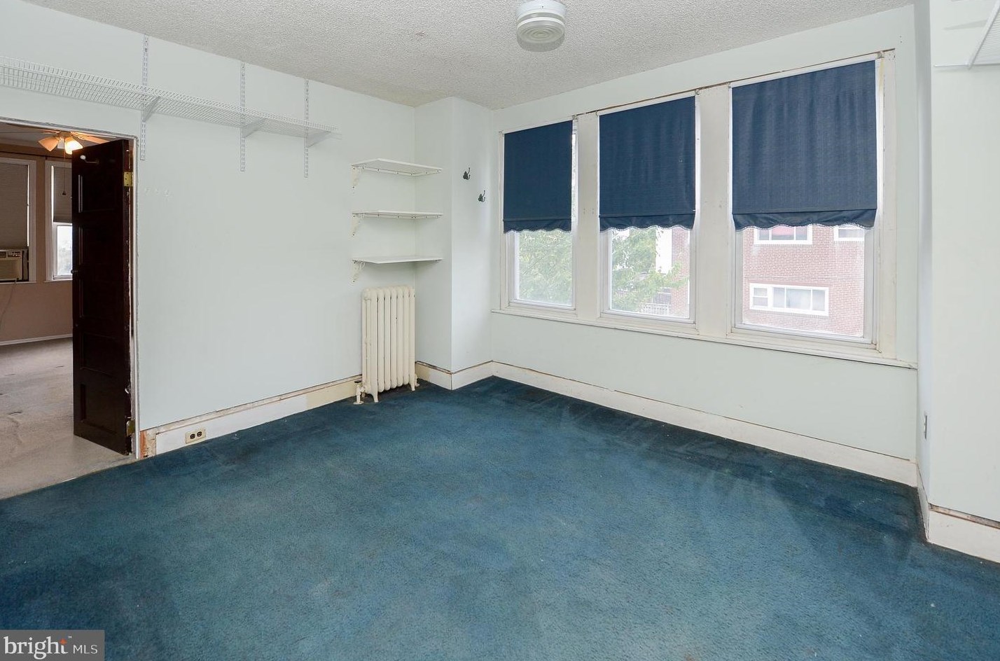 3374 Vaux St, Philadelphia PA 19129-1447 exterior