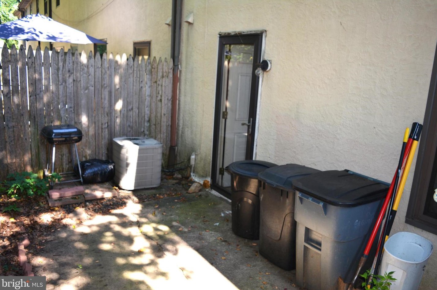 13016 Townsend Rd, Philadelphia PA  19154-1001 exterior