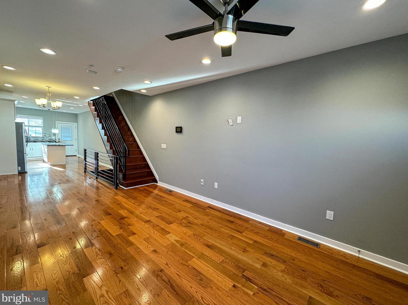 2216 Lehigh Ave, Philadelphia PA  19125-1812 exterior