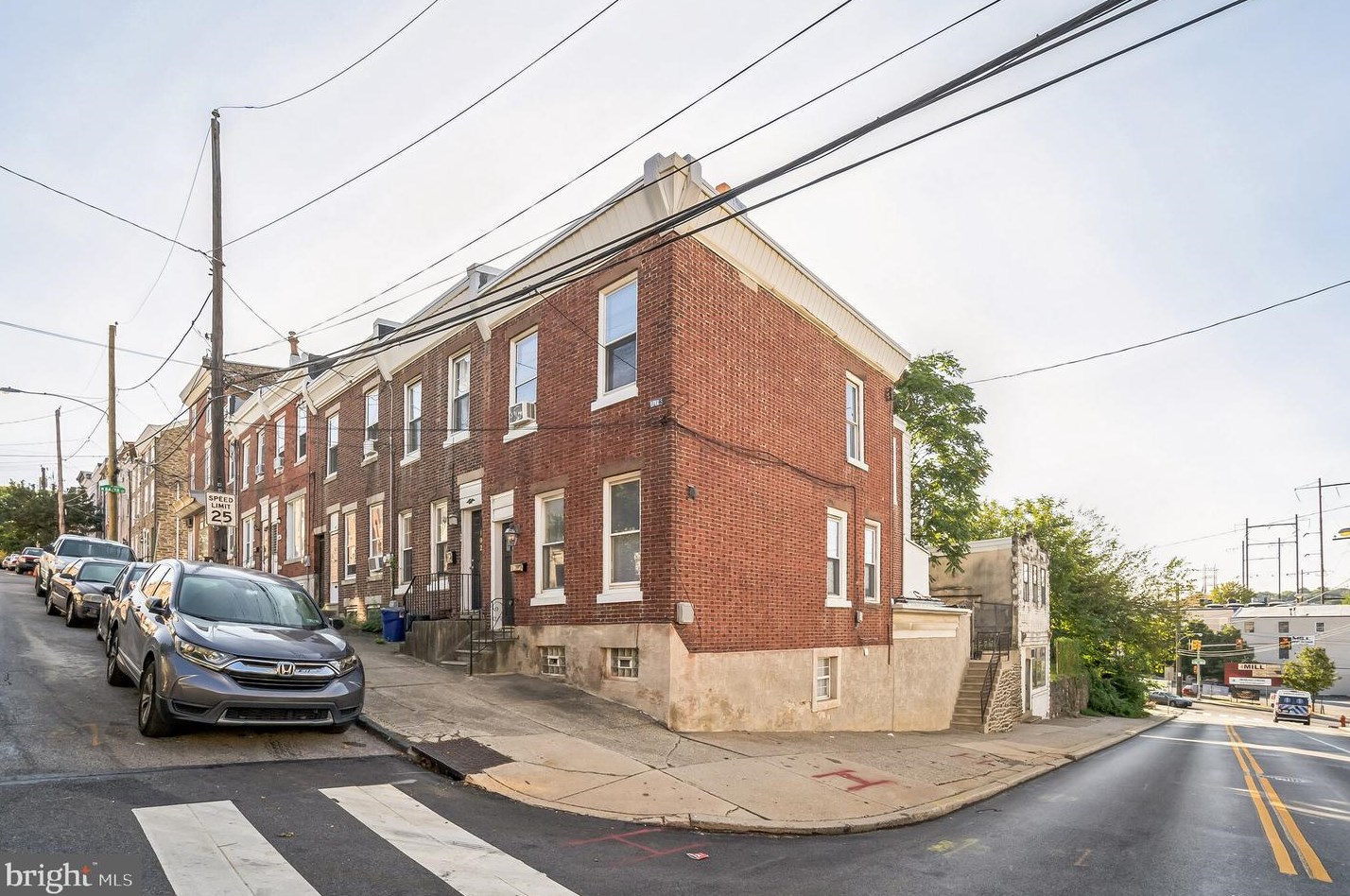 100 Ripka St, Philadelphia PA  19127-1907 exterior