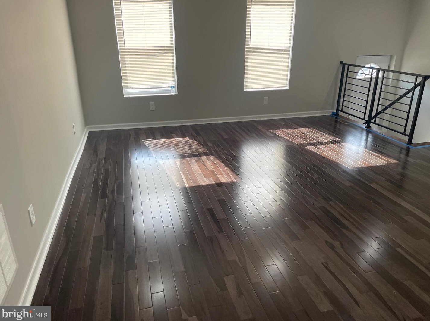 7825 Chelwynde Ave, Philadelphia PA 19153-1702 exterior