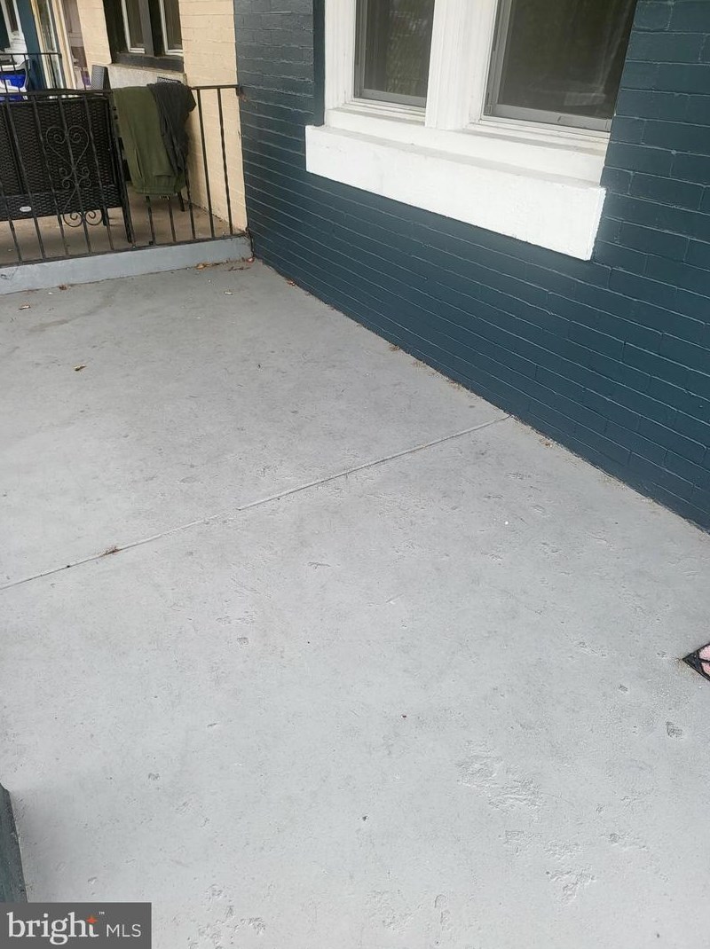 6164 Kingsessing Ave, Philadelphia PA  19142-2426 exterior
