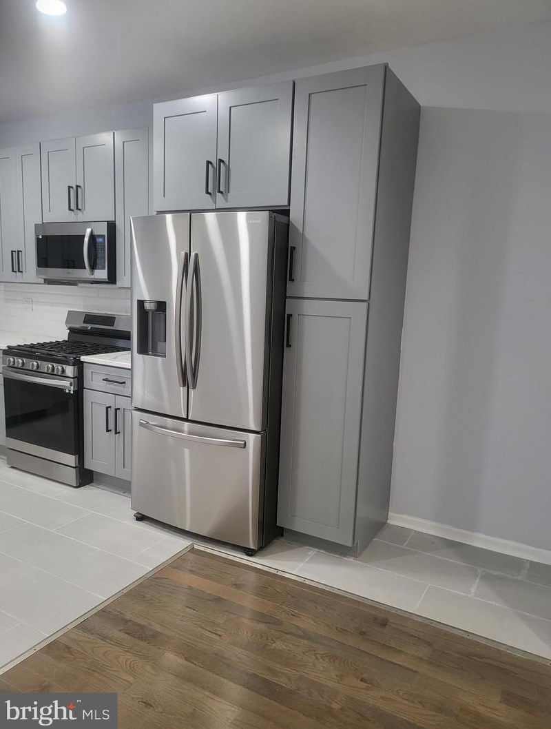 6164 Kingsessing Ave, Philadelphia PA  19142-2426 exterior