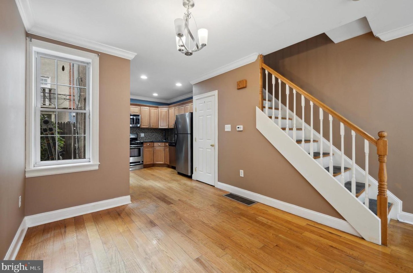 844 Bambrey St, Philadelphia PA 19146-4405 exterior