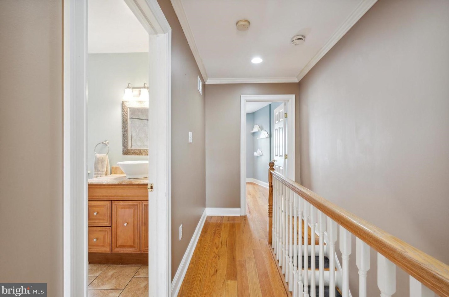 844 Bambrey St, Philadelphia PA 19146-4405 exterior