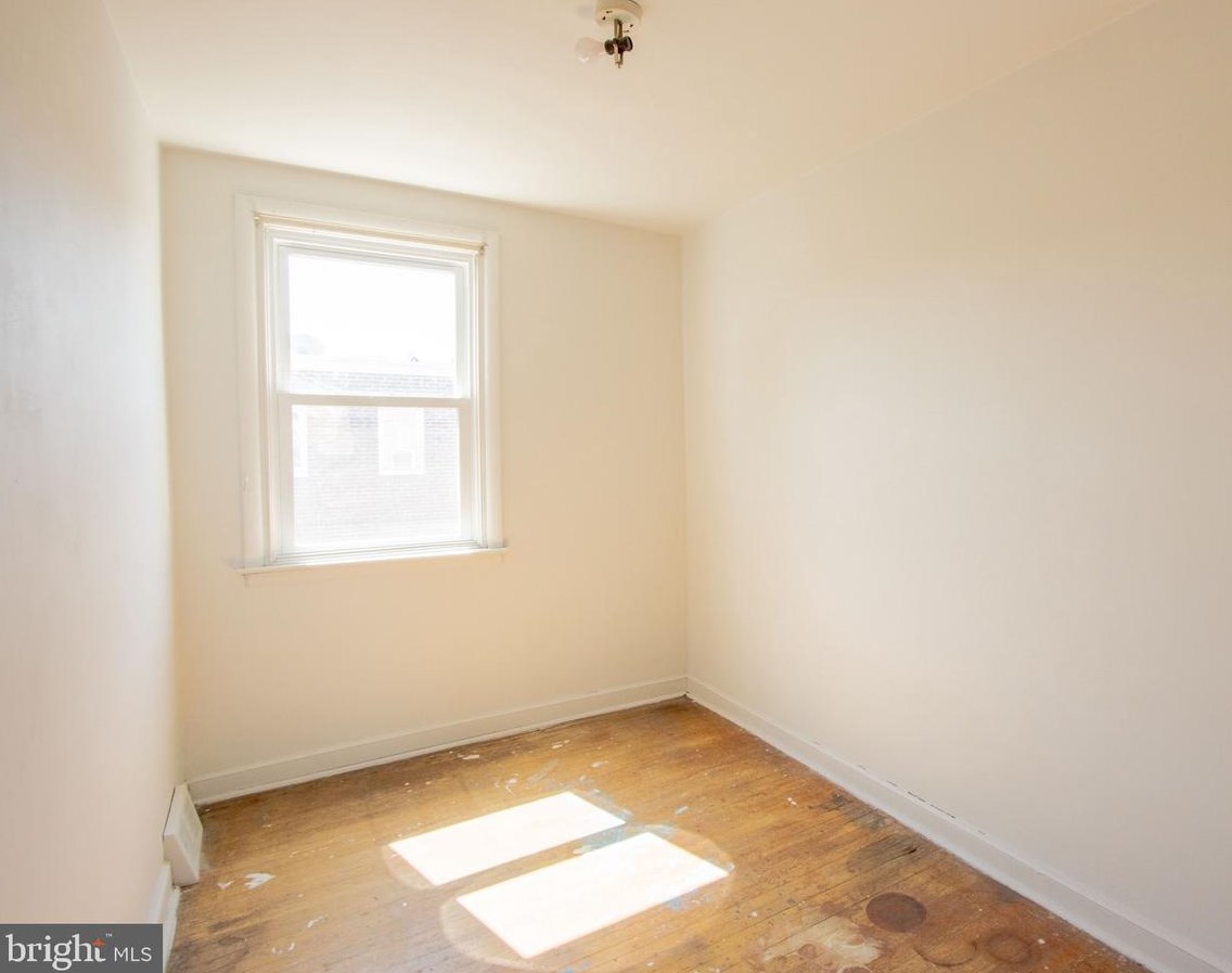 1026 Van Kirk St, Philadelphia PA 19135-4117 exterior