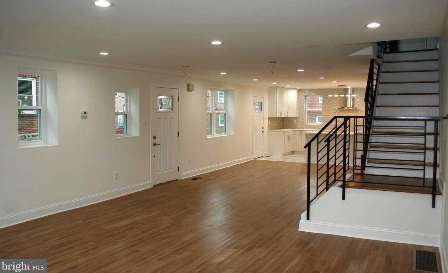 6472 Anderson St, Philadelphia PA  19119-3940 exterior
