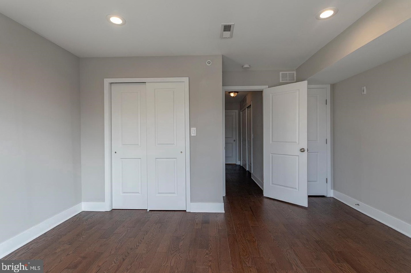 1223 25th St, Philadelphia PA 19121-4822 exterior