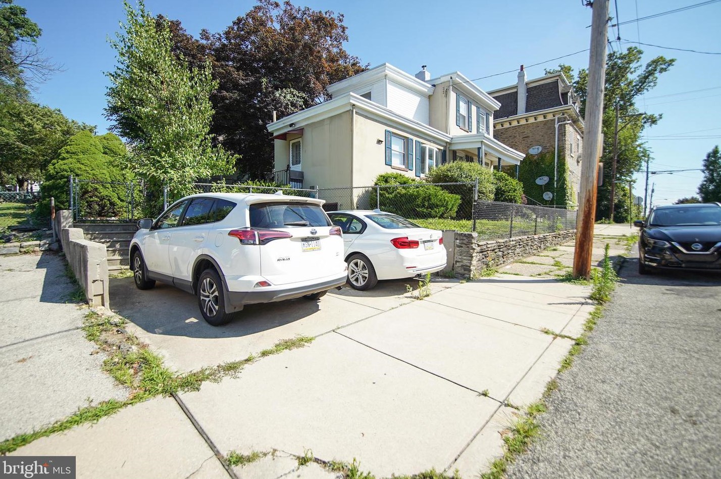 386 Conarroe St, Philadelphia PA  19128-4805 exterior