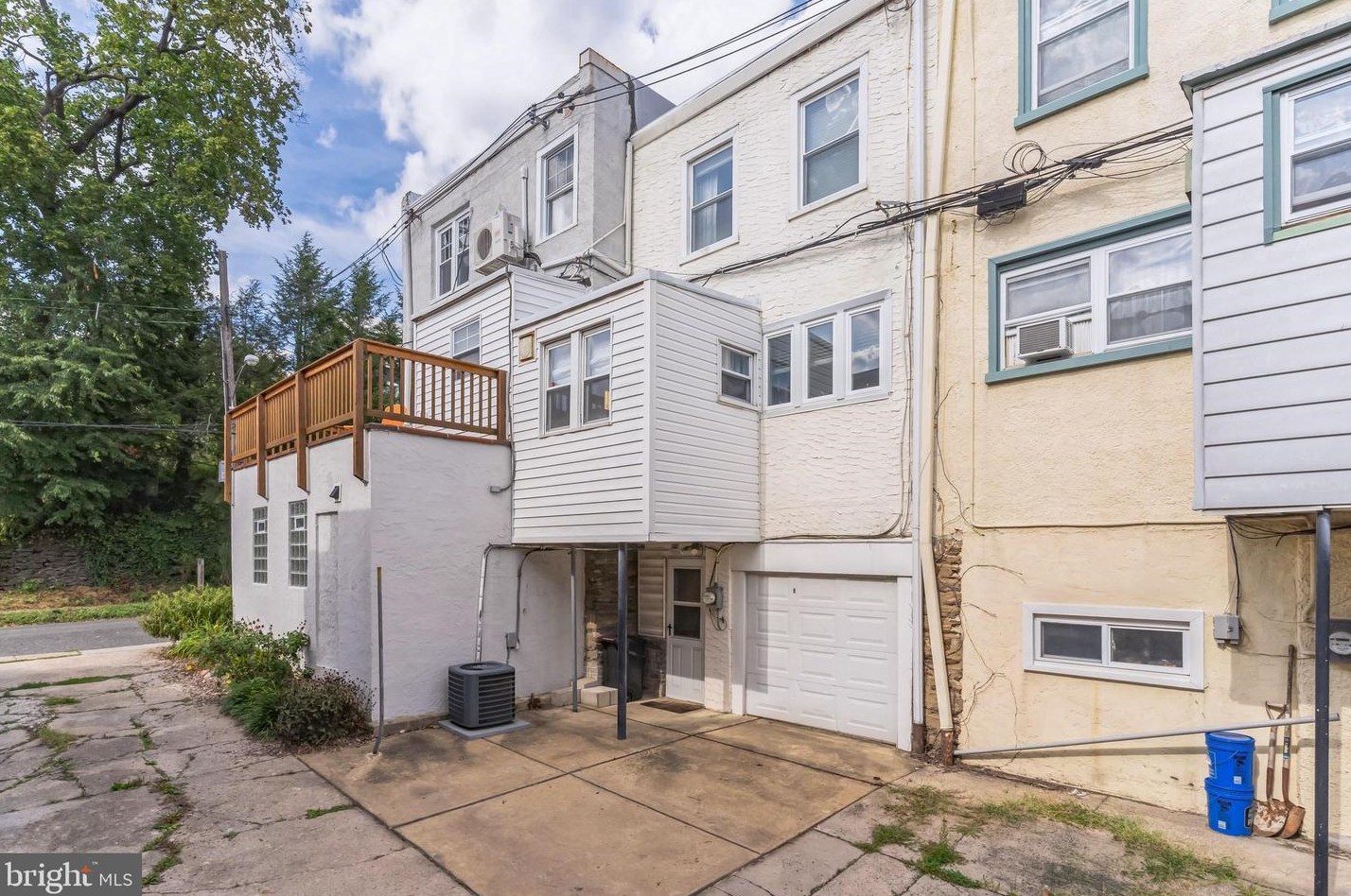 3520 Vaux St, Philadelphia PA 19129-1445 exterior