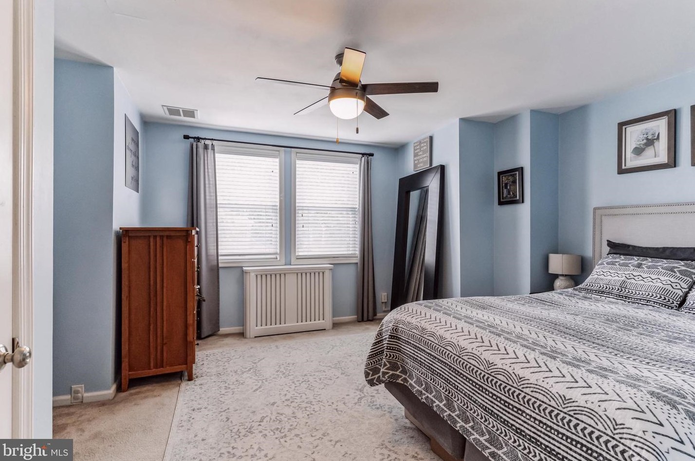 3520 Vaux St, Philadelphia PA 19129-1445 exterior