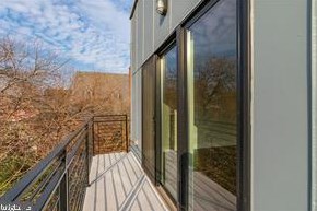 1250 25th St, Philadelphia PA 19121-4823 exterior