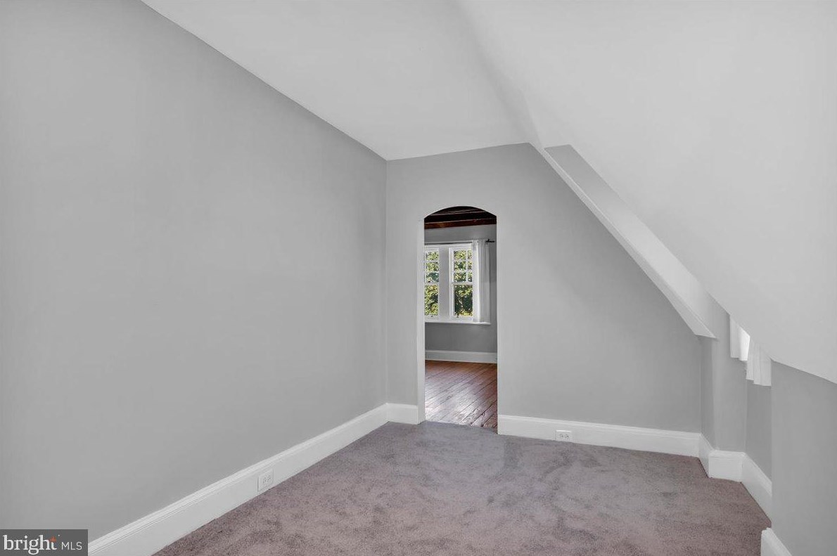 128 Pomona St, Philadelphia PA  19144-1916 exterior