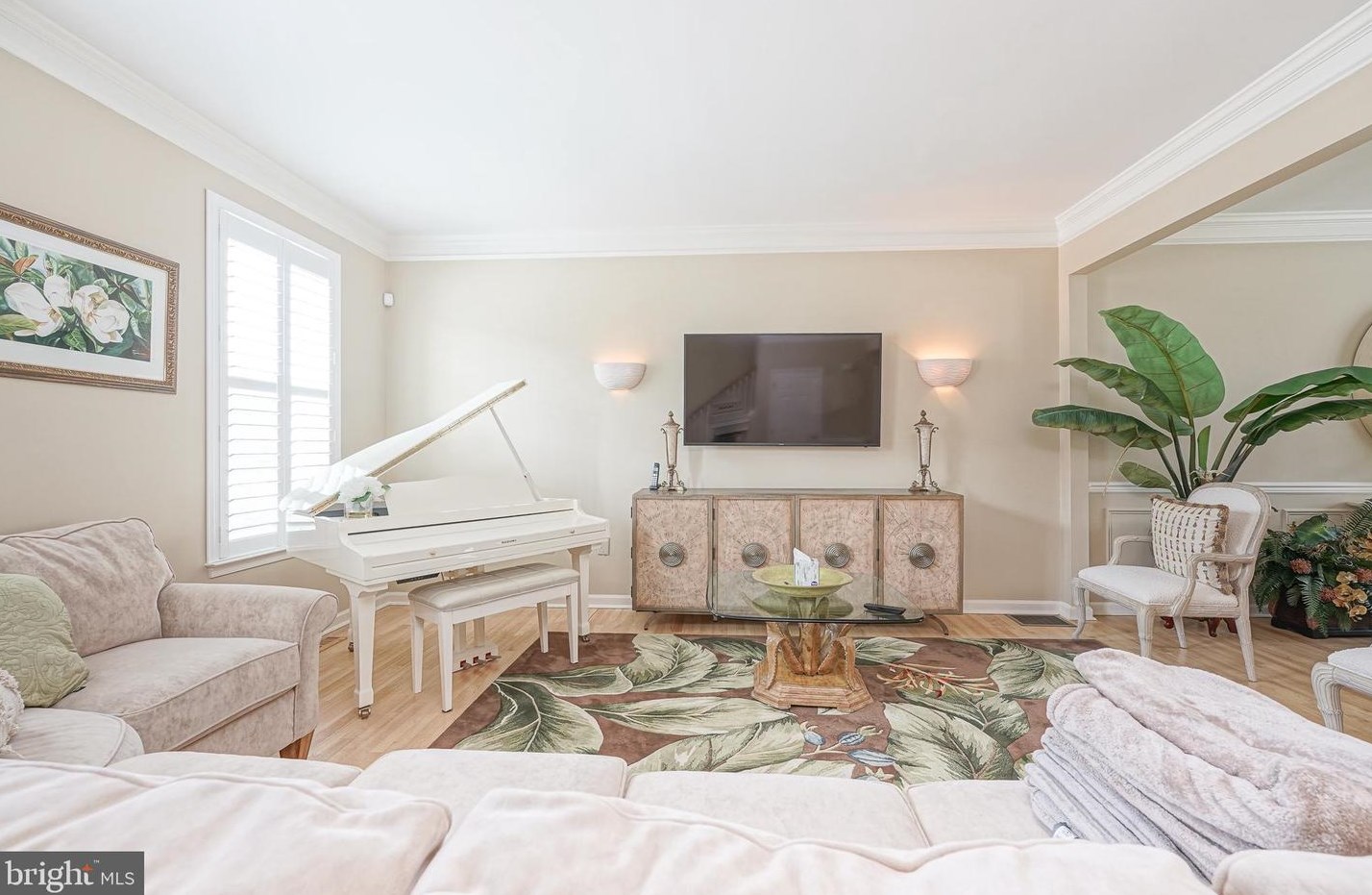 3513 Tuscany Dr, Philadelphia PA 19145-5742 exterior