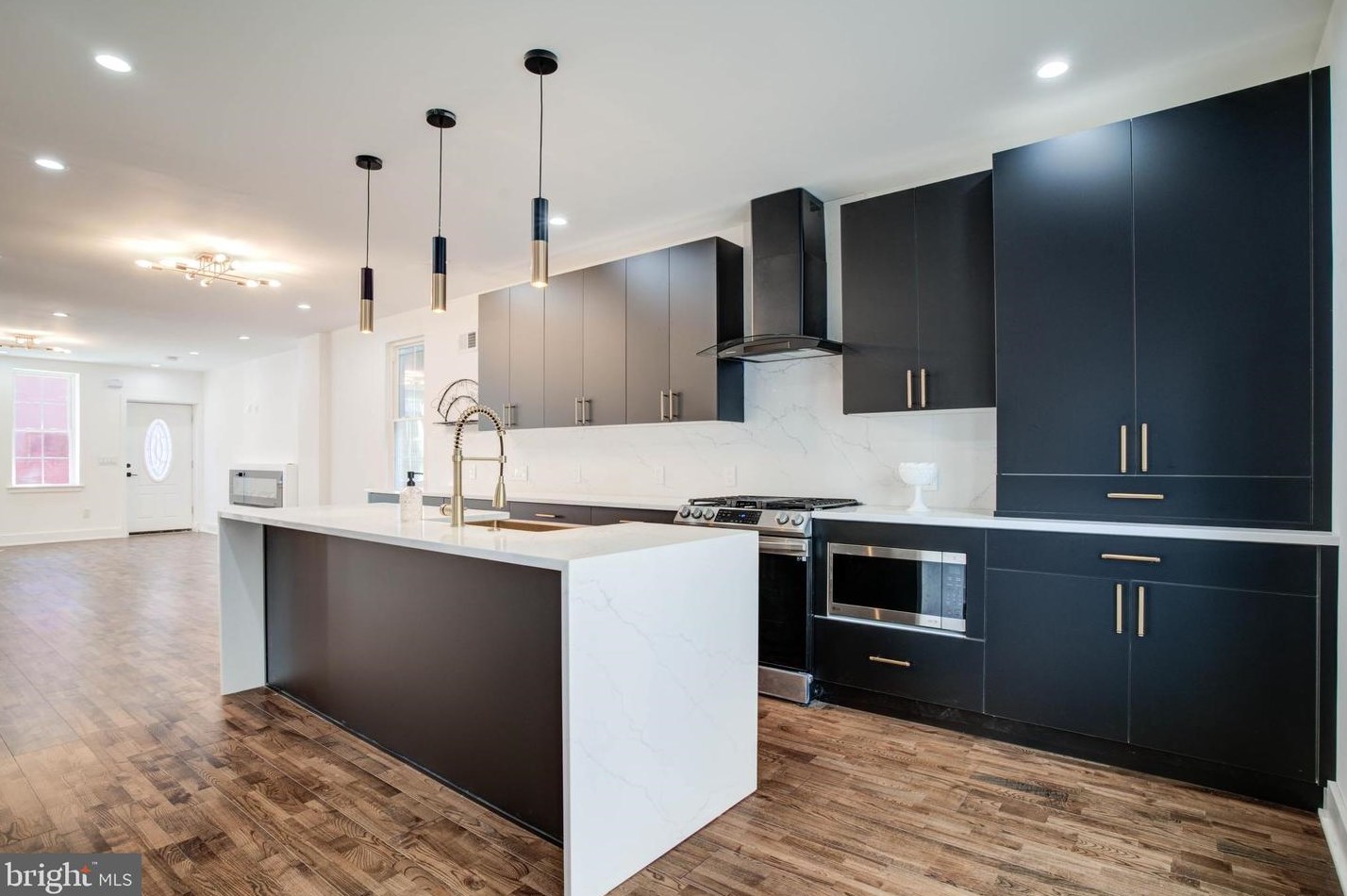 3038 Salmon St, Philadelphia PA  19134-5828 exterior