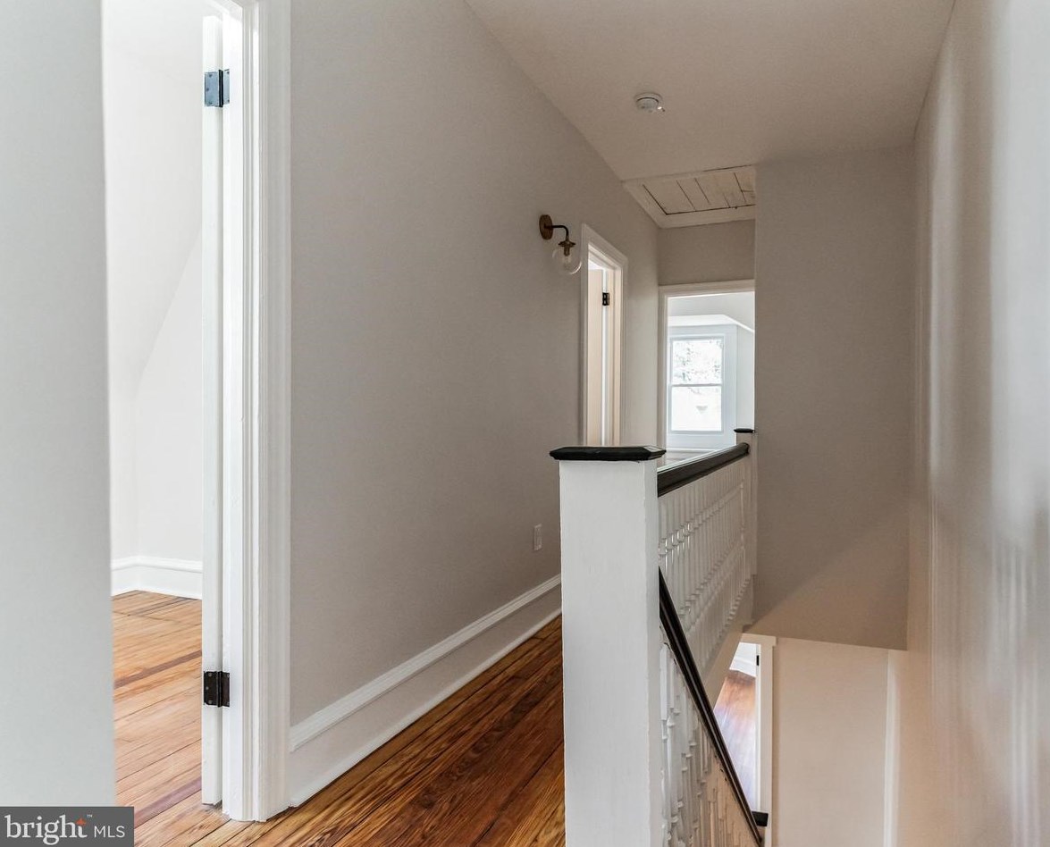 49 Westview St, Philadelphia PA  19119-2629 exterior