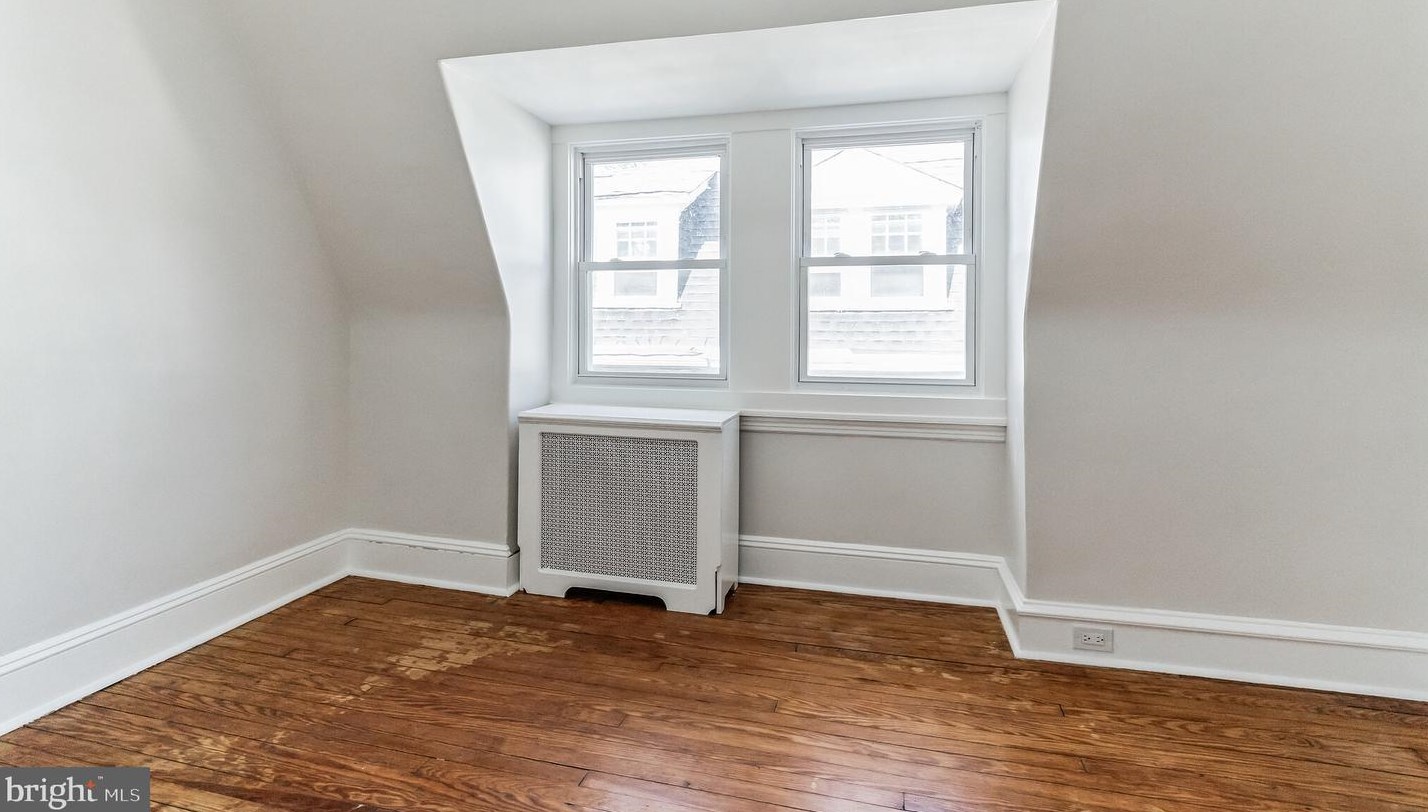 49 Westview St, Philadelphia PA  19119-2629 exterior
