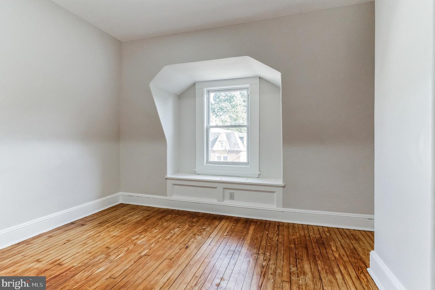 49 Westview St, Philadelphia PA  19119-2629 exterior