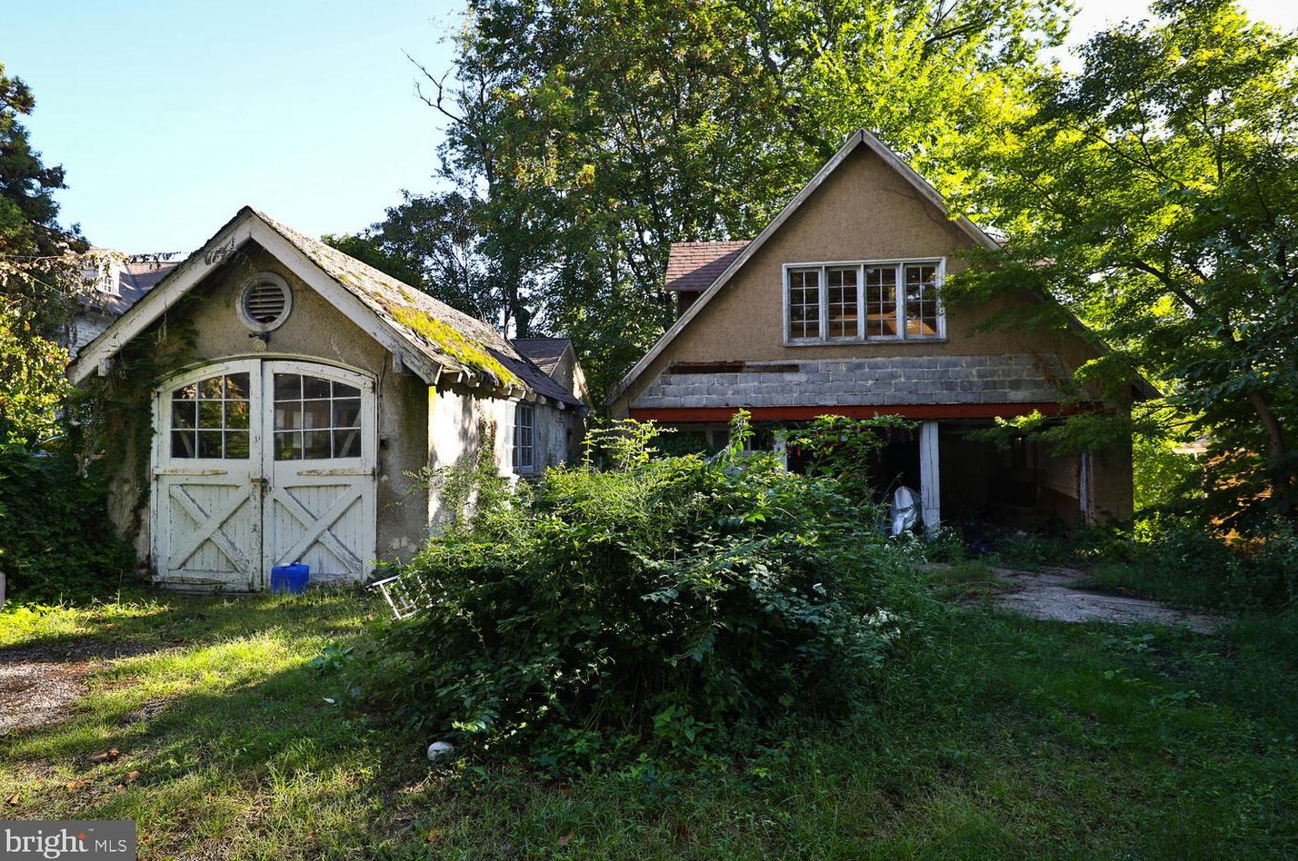 3815 Stokley St, Philadelphia PA  19129-1140 exterior