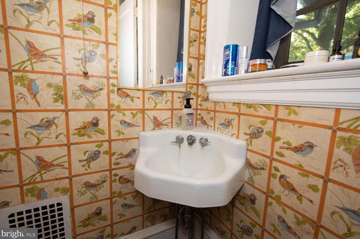 3815 Stokley St, Philadelphia PA  19129-1140 exterior