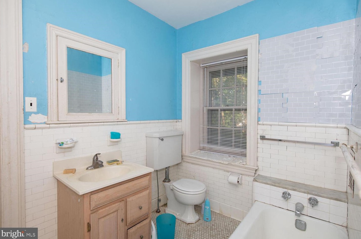 3815 Stokley St, Philadelphia PA  19129-1140 exterior