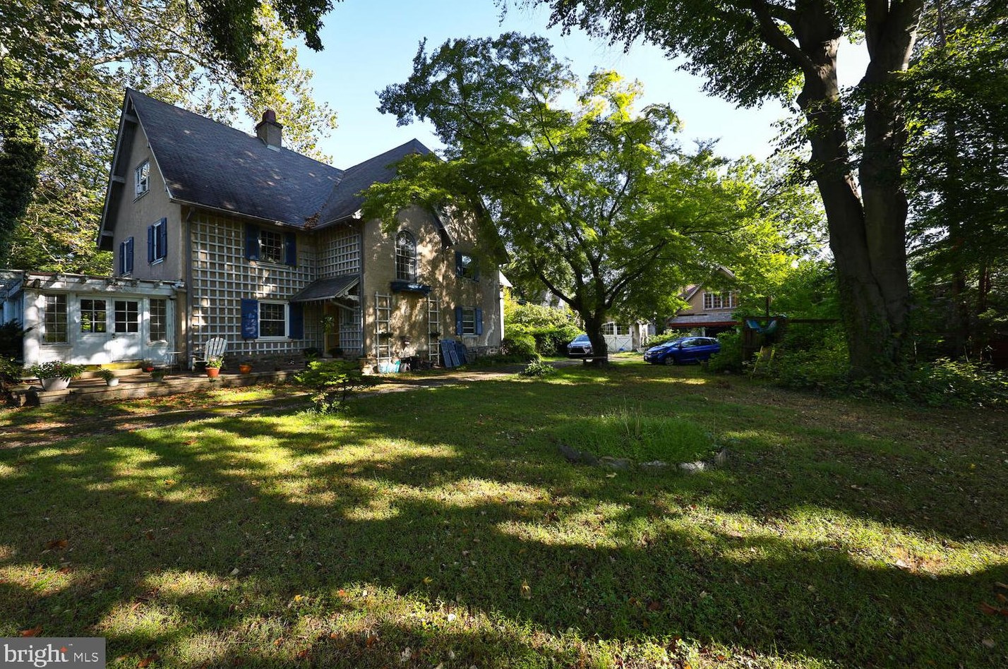 3815 Stokley St, Philadelphia PA  19129-1140 exterior