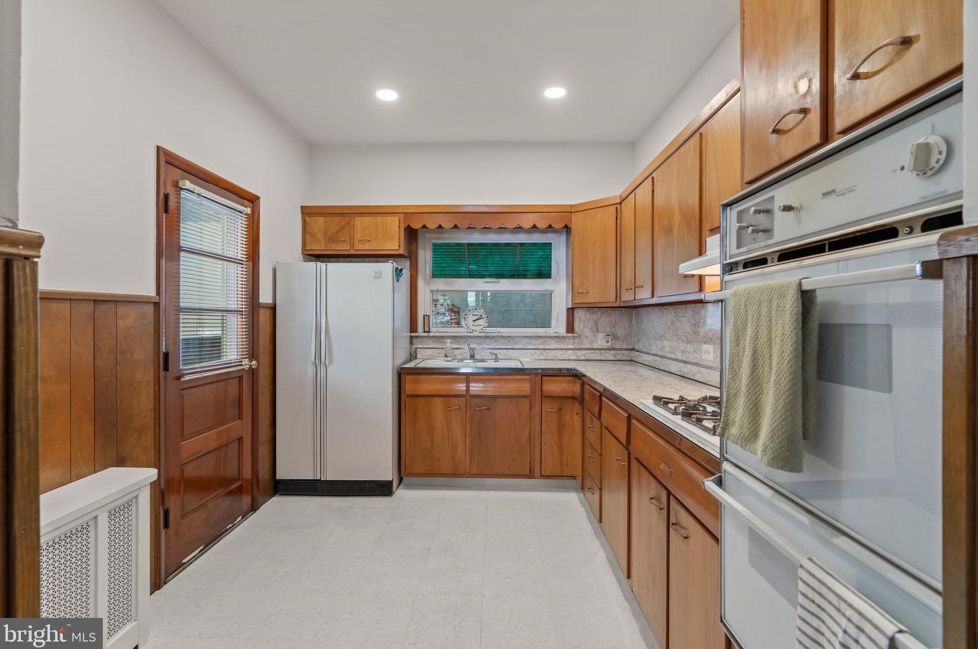 2718 Huntingdon St, Philadelphia PA 19132-2829 exterior