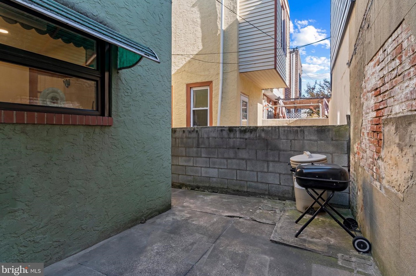 2718 Huntingdon St, Philadelphia PA 19132-2829 exterior