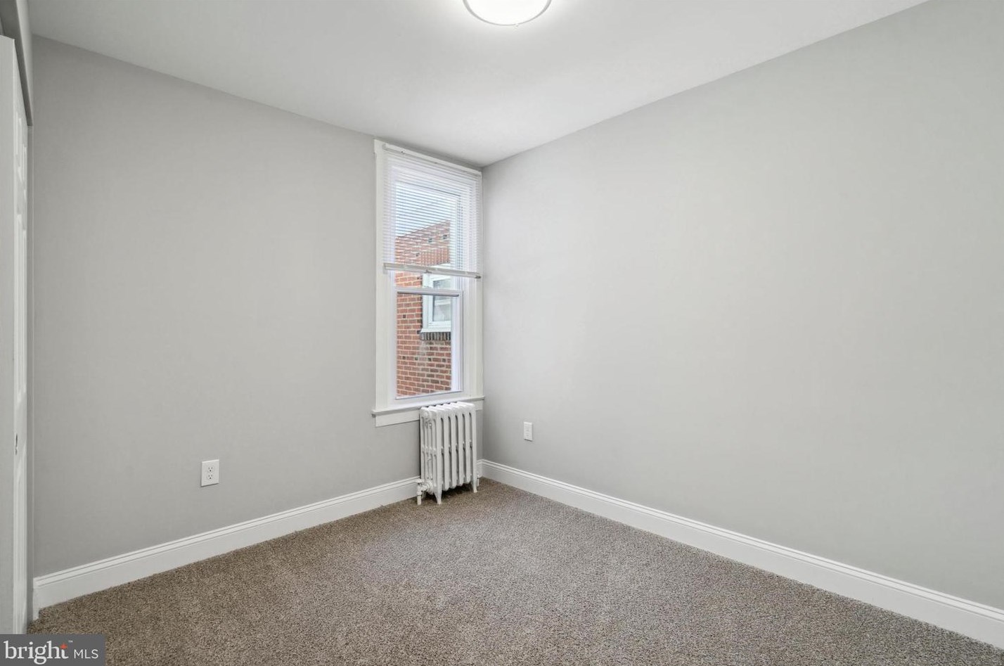 917 Sanger St, Philadelphia PA 19124-1106 exterior