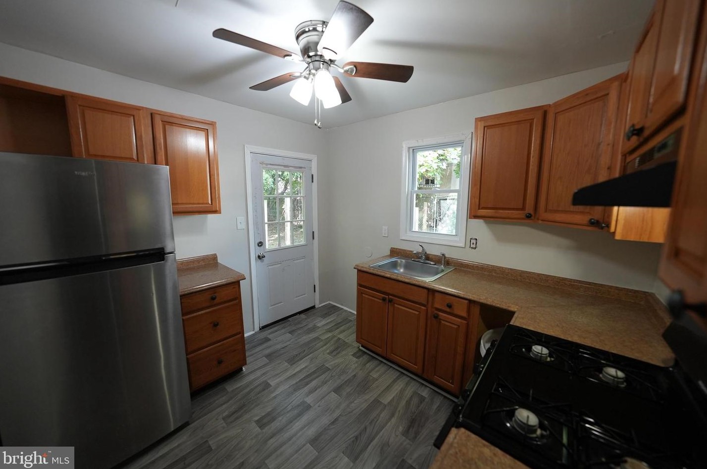 5546 Bloyd St, Philadelphia PA  19138-2302 exterior