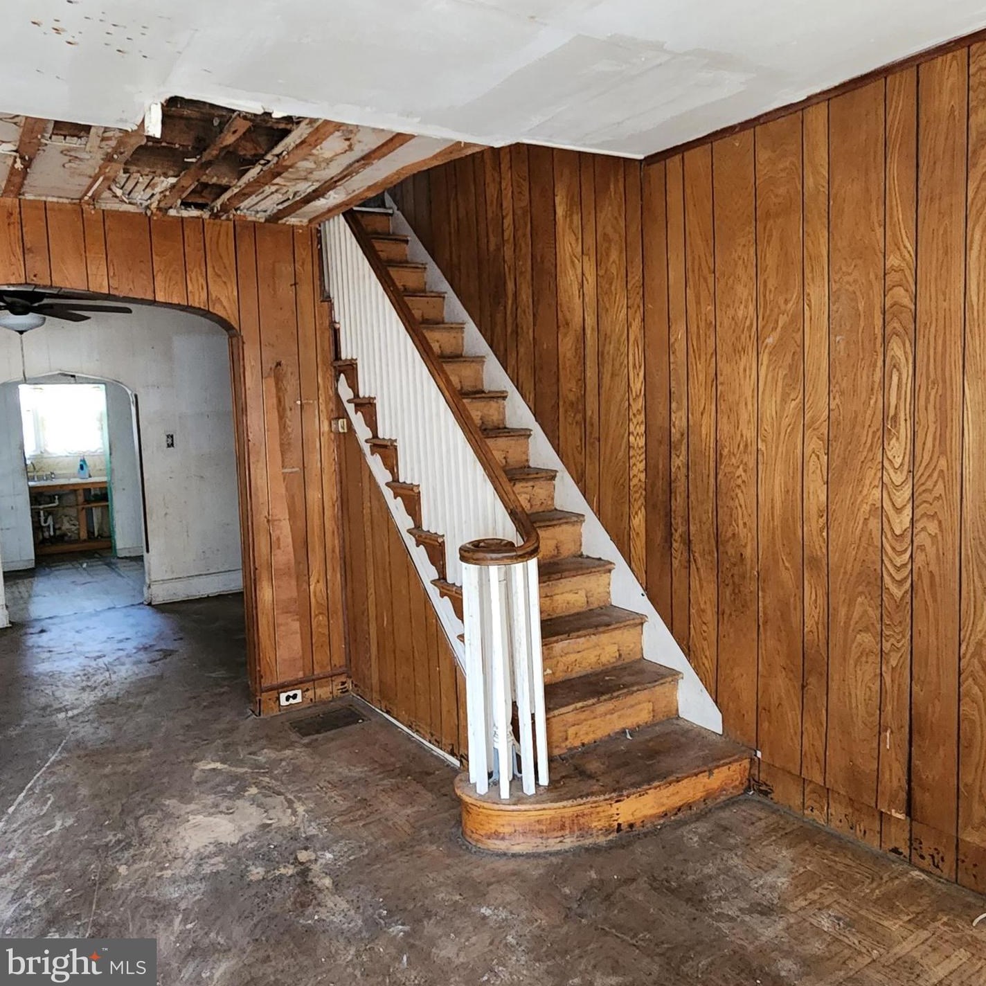 2307 Tasker St, Philadelphia PA  19145-1330 exterior