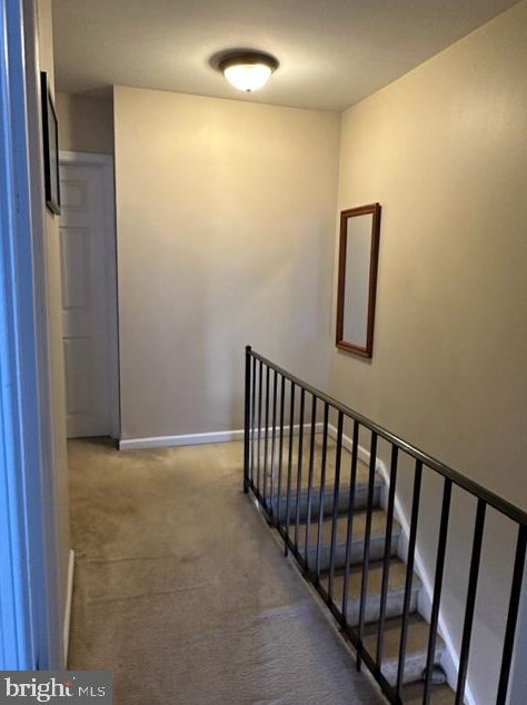 8026 Chelwynde Ave, Philadelphia PA 19153-1108 exterior