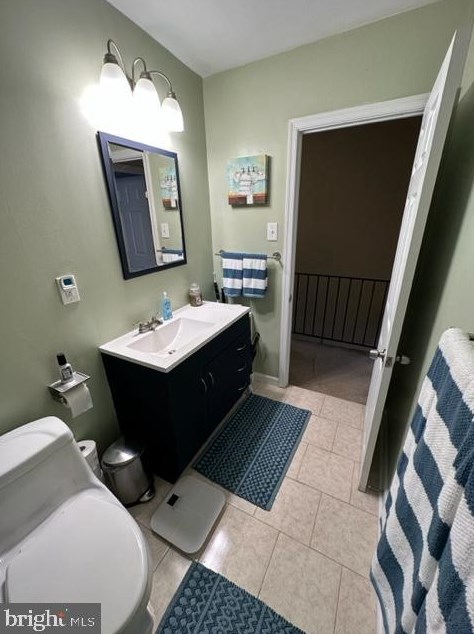 8026 Chelwynde Ave, Philadelphia PA 19153-1108 exterior